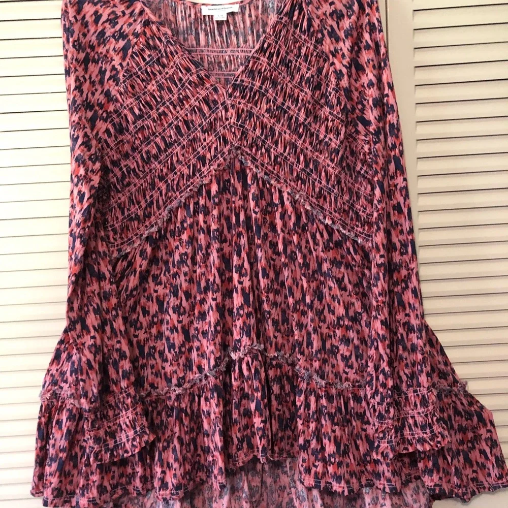 BeachLunchLounge Collection Long Sleeve Ladies Tunic Top Size Large.